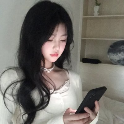 乌鸦与麻雀